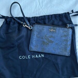 💙COLE HAAN WRISTLET/BAG💙